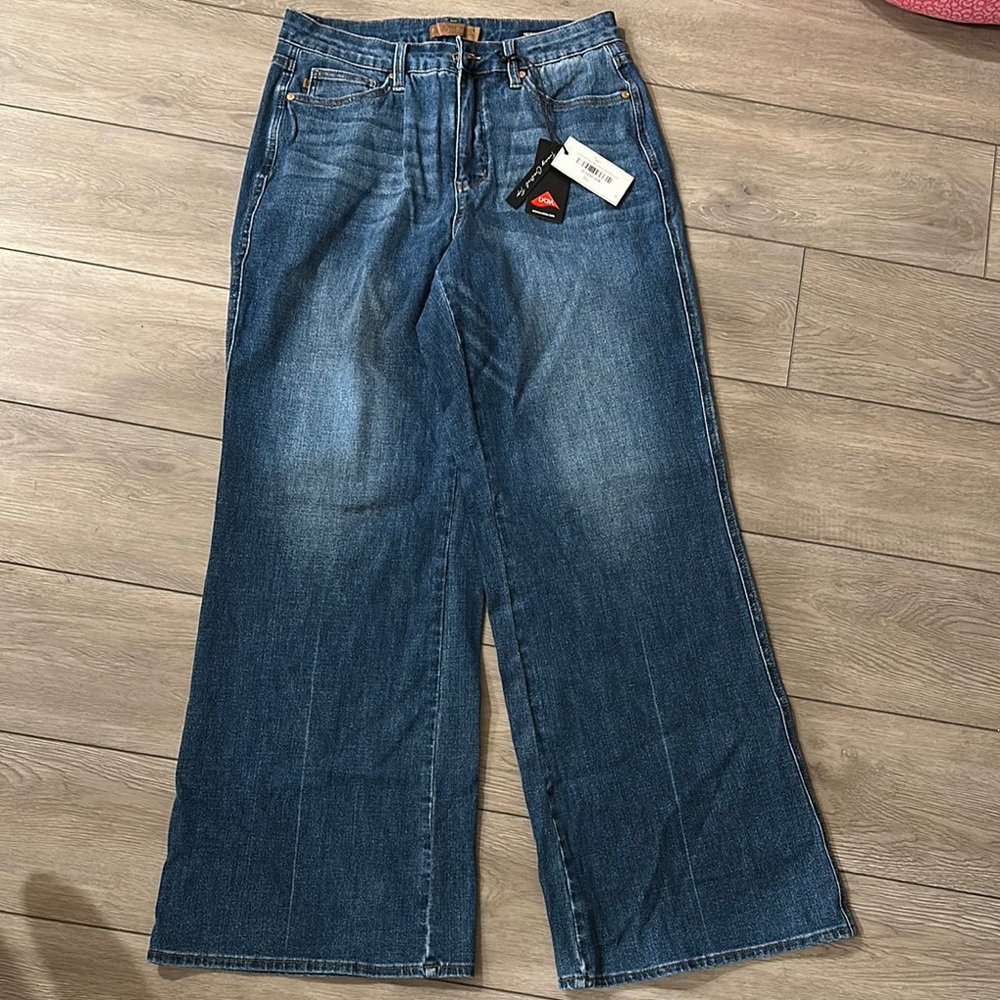 Judy Blue Retro Wide Fit Jeans